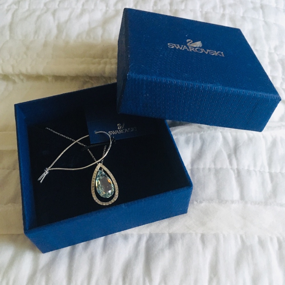 Swarovski Aqua Pendant Necklace NEW